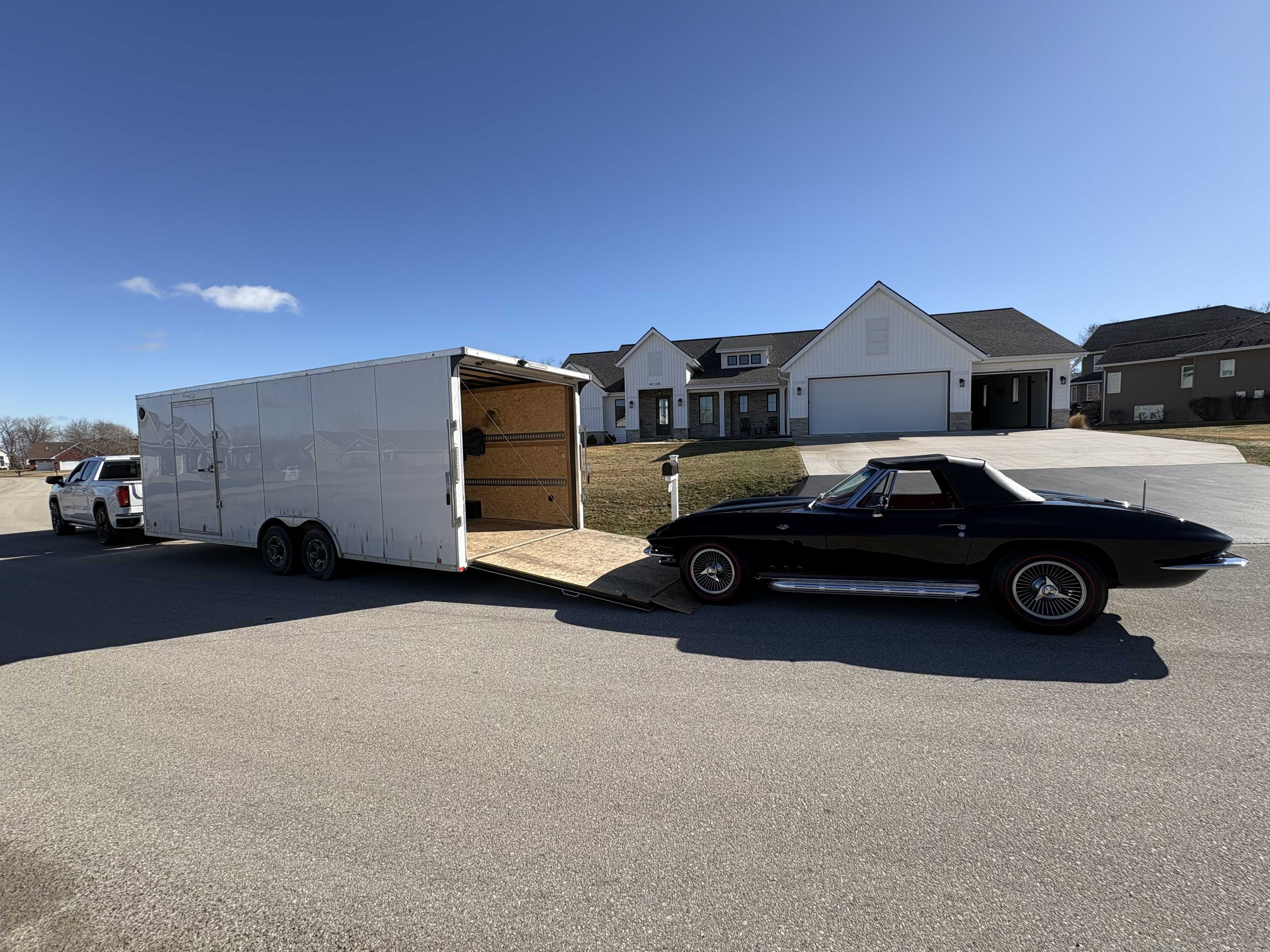 8.5x24 Enclosed Trailer view 3 - detail view
